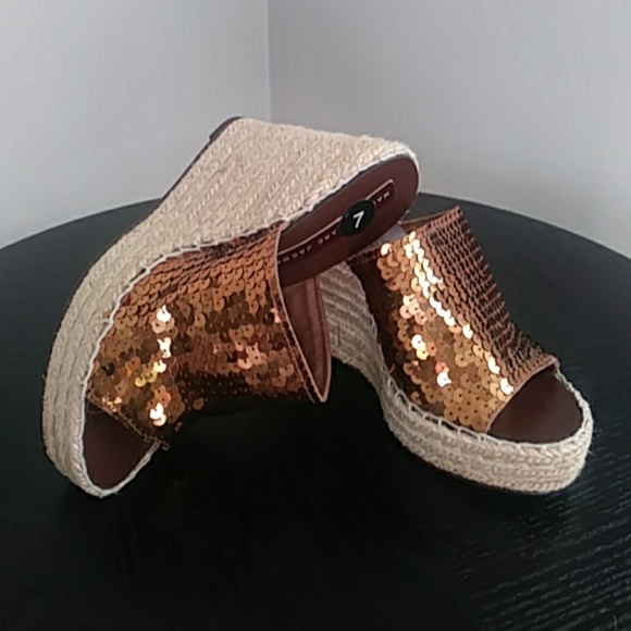Marc By Marc Jacobs Shoes - Marc Jacobs gold platform espadrilles 37